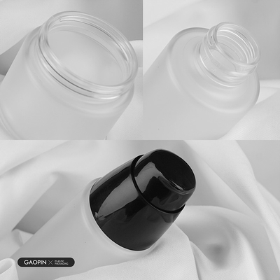 Toptan 50/100/120 ml çevre dostu pet beyaz Yüz yıkama losyonu kozmetik plastik pompa şişeleri